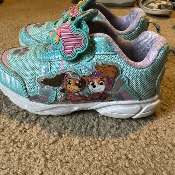 Toddler girl 8c shoes - Picture 2 of 4